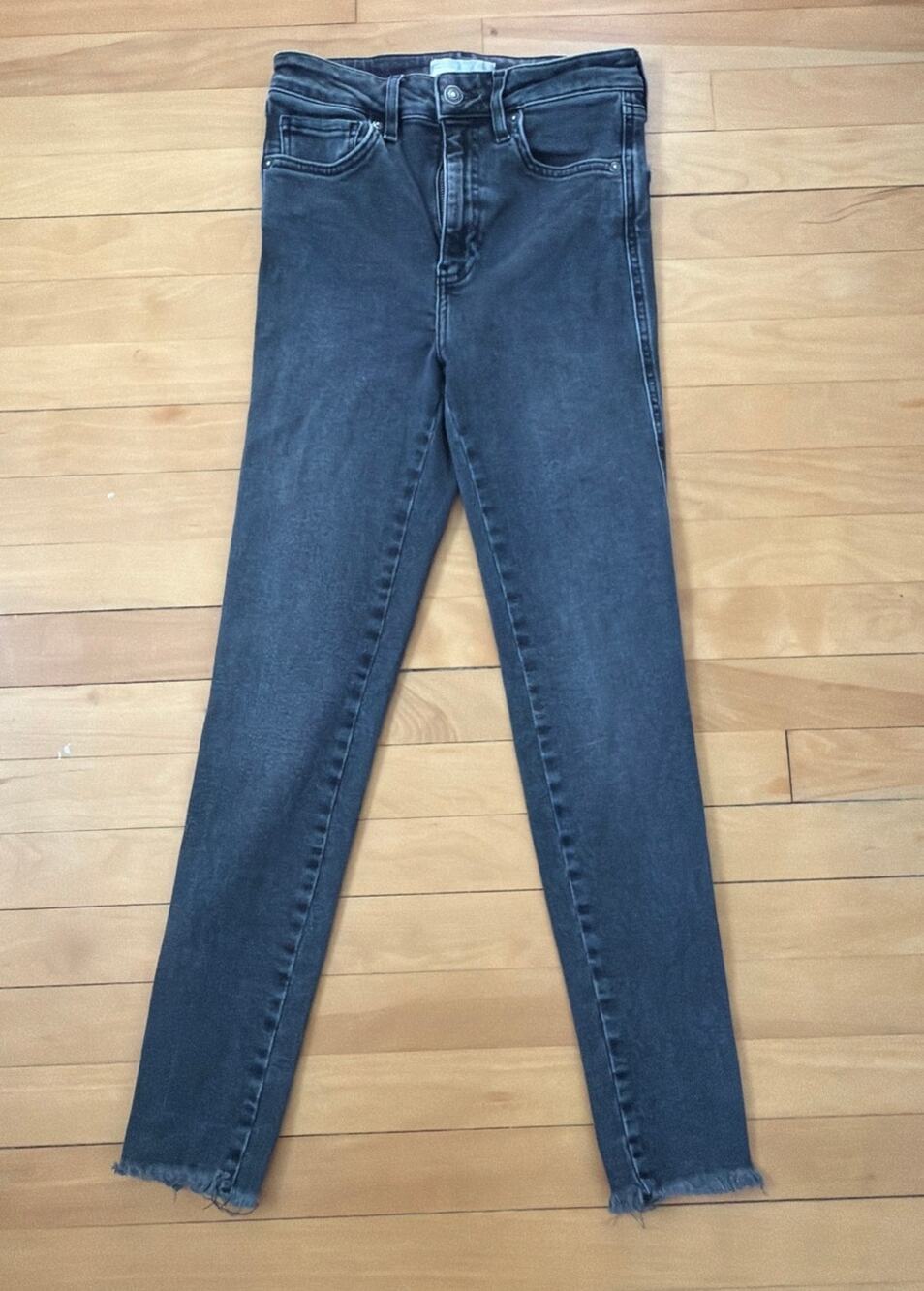 We The Free Size 27 Black Faded High Rise Skinny Jeans Distressed Hem Stretch